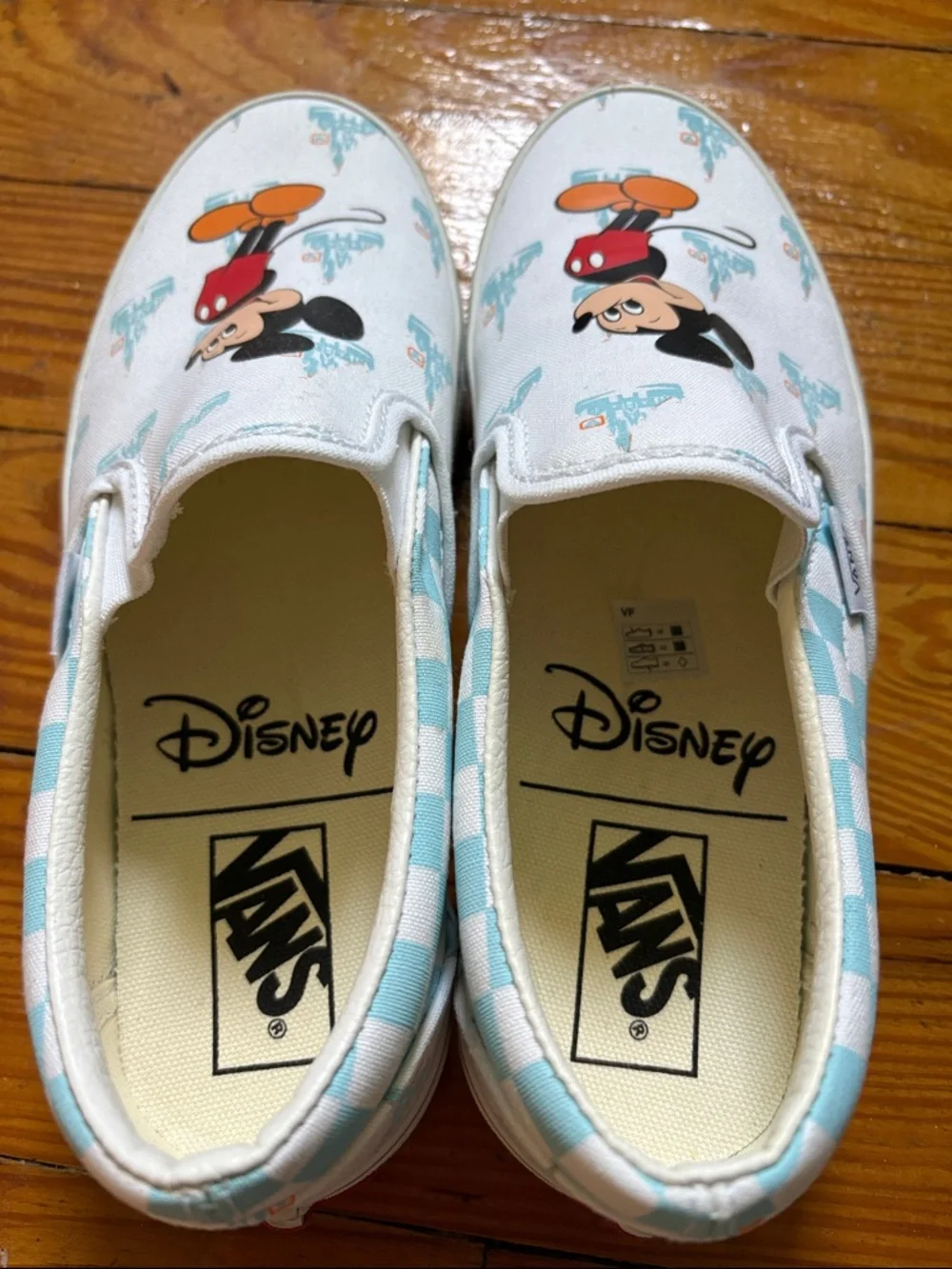 Van’s Slip On Canvas Disney Shoes - Picture 2 of 6